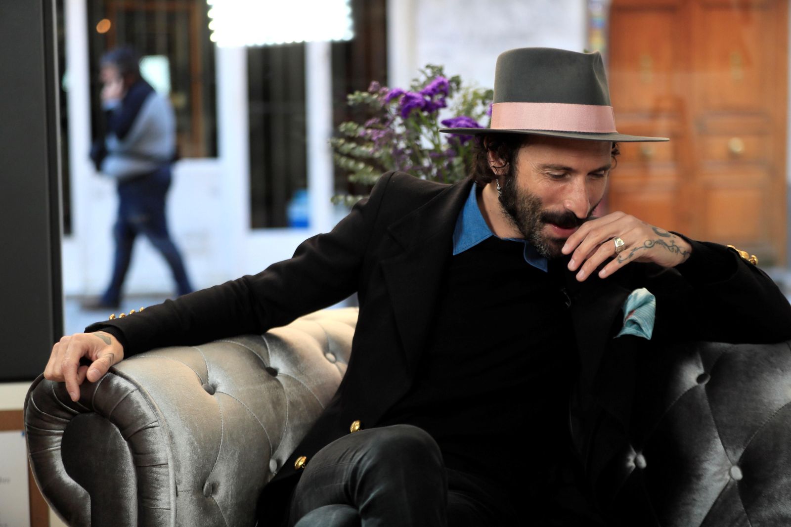 Leiva presenta 'Nuclear', el desnudo de sus imperfecciones