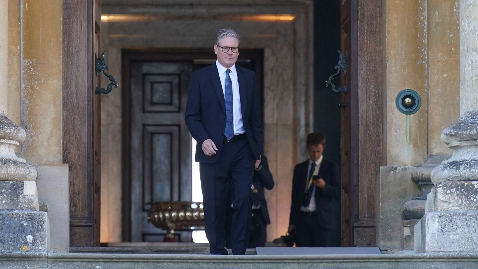 Starmer inaugura la cumbre de la CPE y proclama el "reinicio" de relaciones del Reino Unido con la Unión Europea