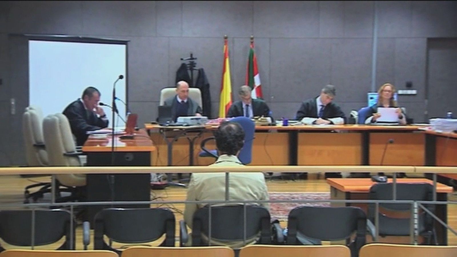 Condenado a 11 años de prisión un exprofesor  de Gaztelueta por abusar de un alumno