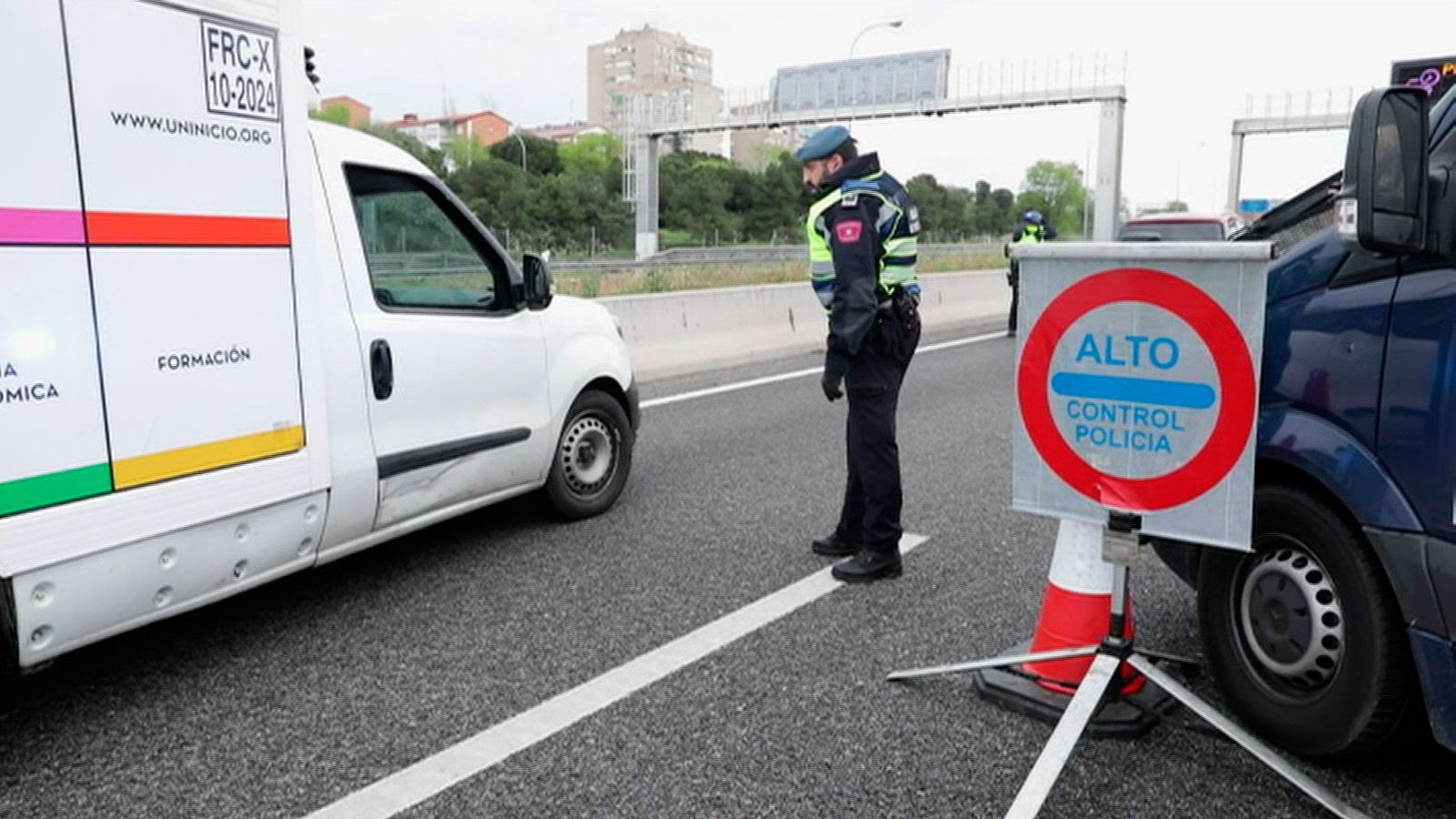 Control sin precedentes de las carreteras para mantener el confinamiento en Semana Santa