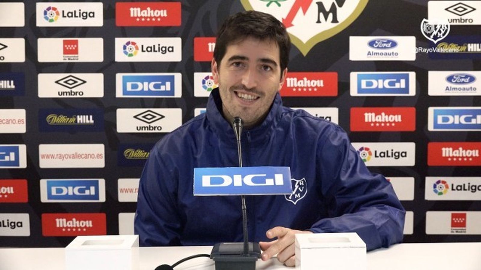 Andoni Iraola, entrenador del Rayo