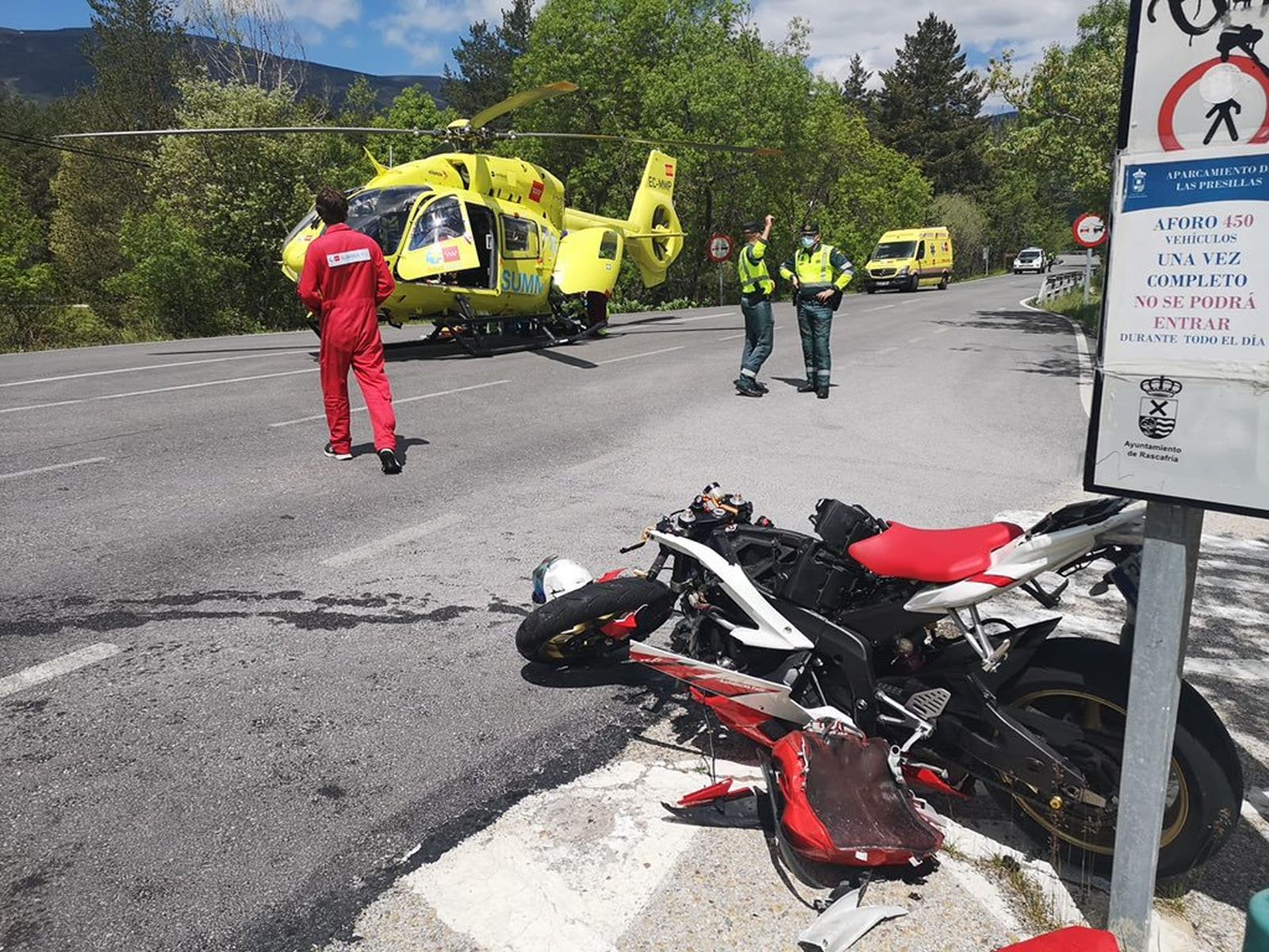 Imagen de la moto accidentada en Rascafría