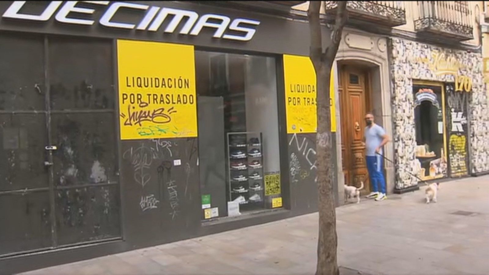La pandemia deja la calle Fuencarral con el 10% de sus locales vacíos