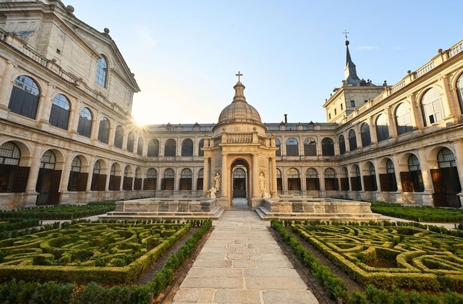 Patio de los Evangelistas del Monasterio de San Lorenzo de El Escorial