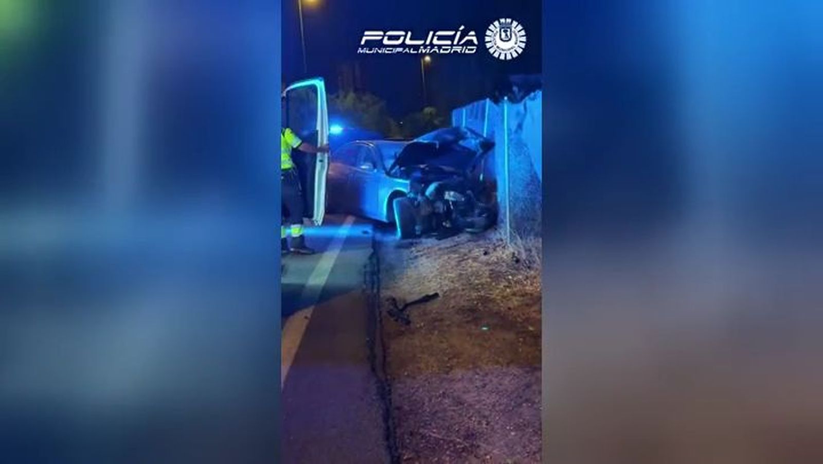 VÍDEO: Huye de la Policía a 170 km/h por la A-3, se empotra contra la mediana y da positivo en alcohol