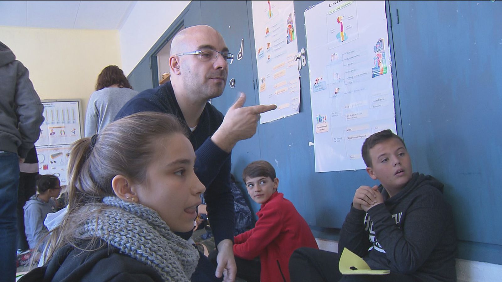 Intérpretes y asesores de lengua de signos en las aulas madrileñas