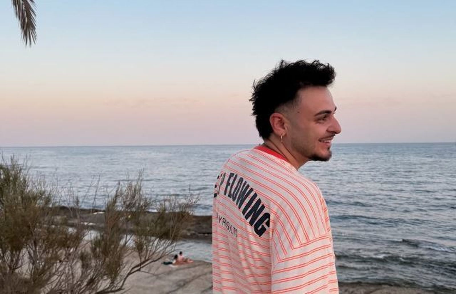 Aty, el cocinero que encontró su camino con la música