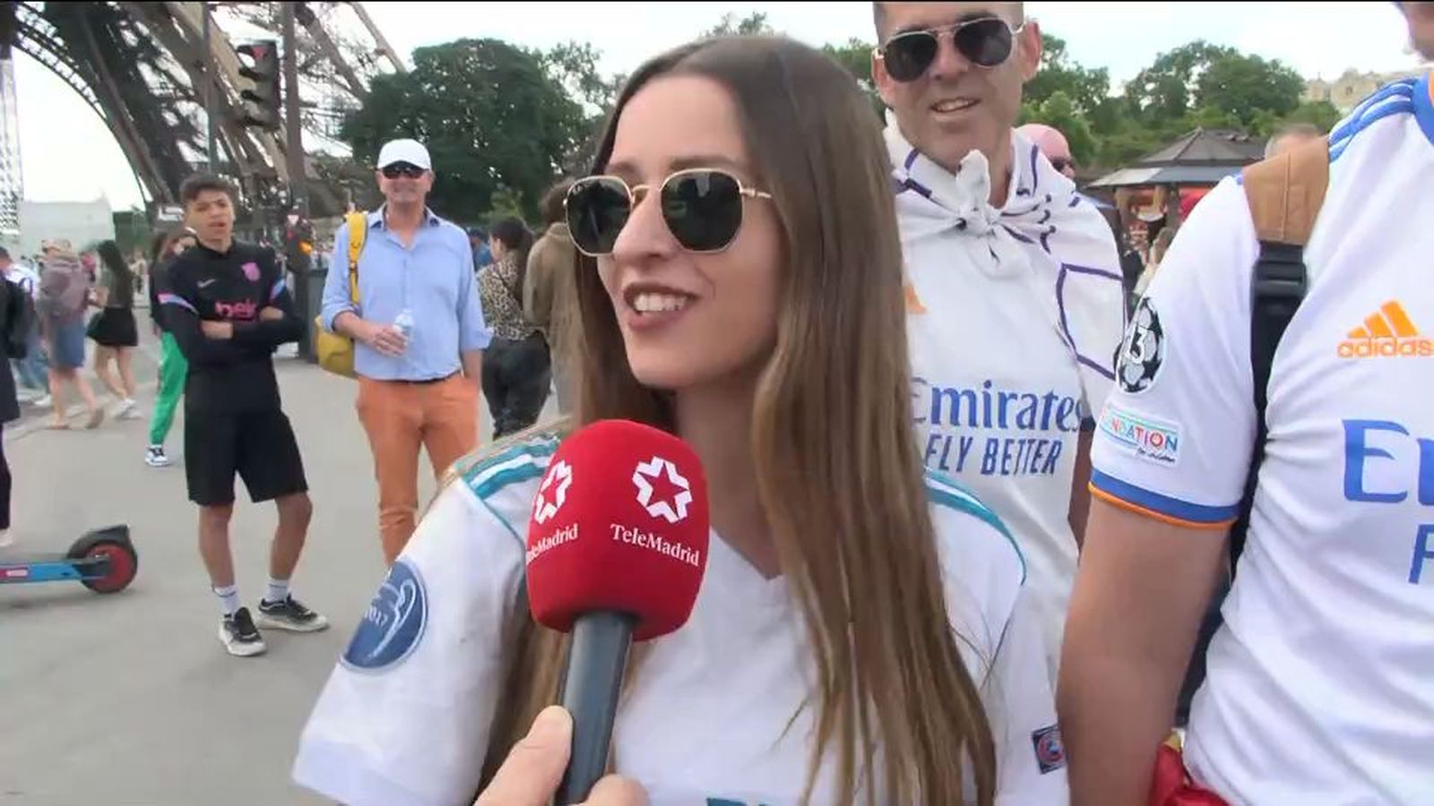 30.000 aficionados acuden a París con el sueño de traerse la decimocuarta