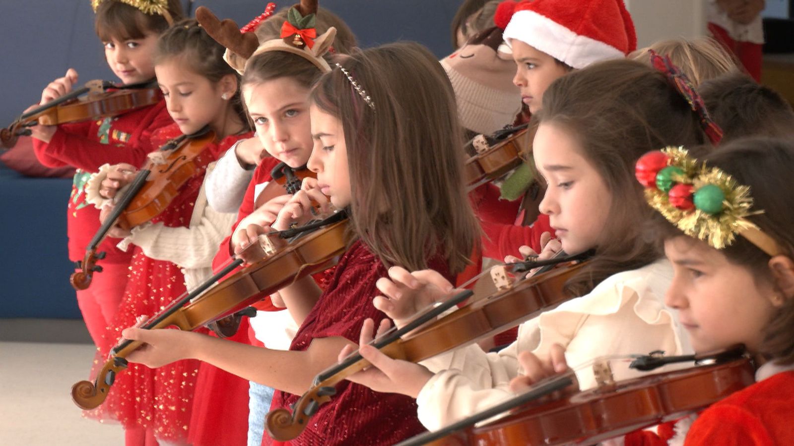 Los centros escolares terminan el primer trimestre celebrando la Navidad