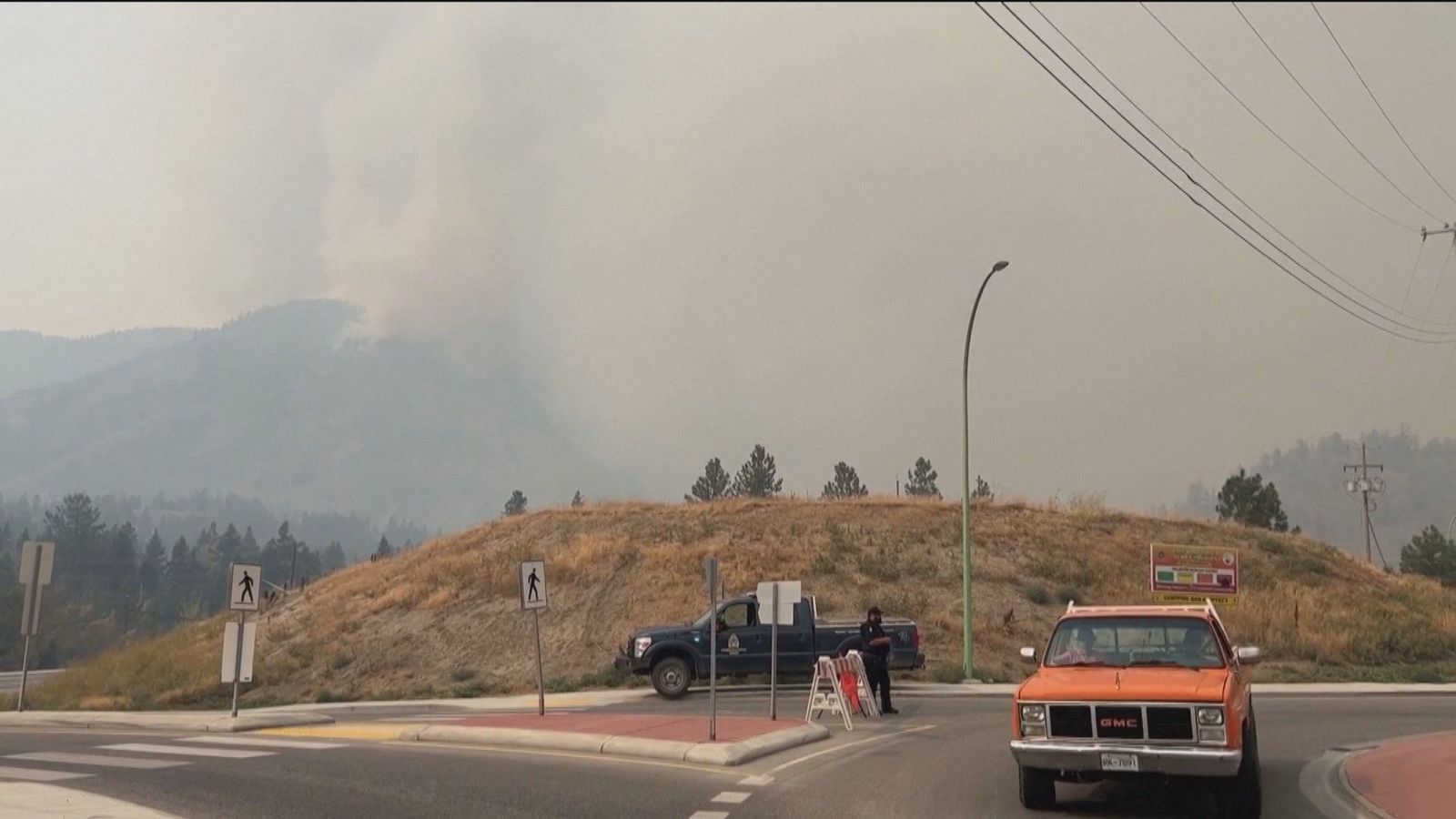 Arde el oeste de Canadá con más de un millar de incendios forestales