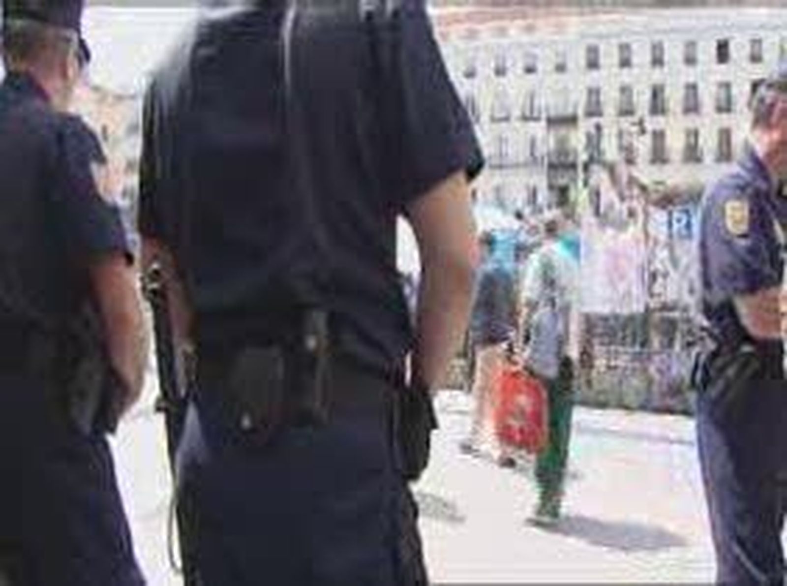 Los sindicatos policiales piden unas directrices claras para que puedan aplicar la Ley