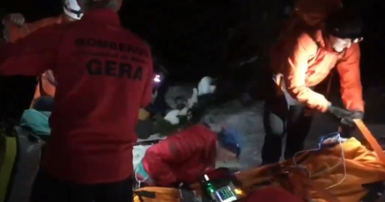 Complicado rescate en Siete Picos una excursionista tras sufrir un infarto