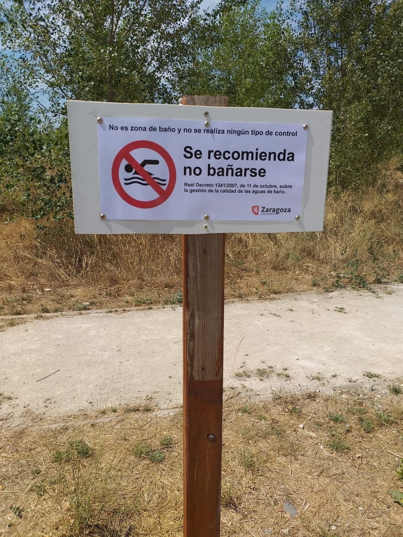 El Ayuntamiento de Zaragoza desaconseja el baño en la Peña del Cuervo