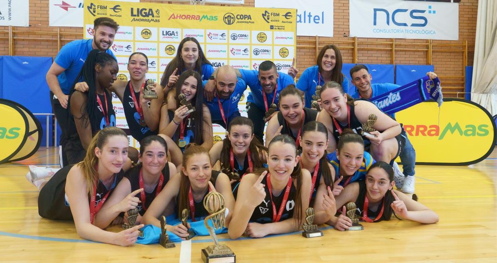 Estudiantes gana la Liga Ahorramas júnior femenina