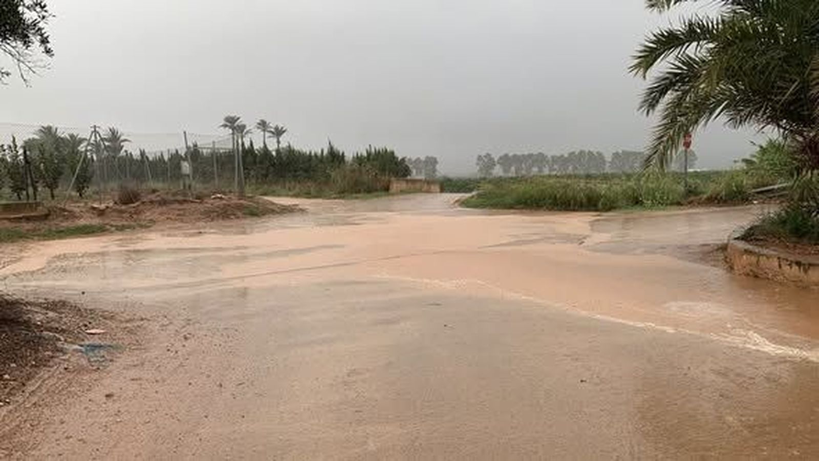 Varias ciudades suspenden las clases ante la llegada de la DANA 'Adam'