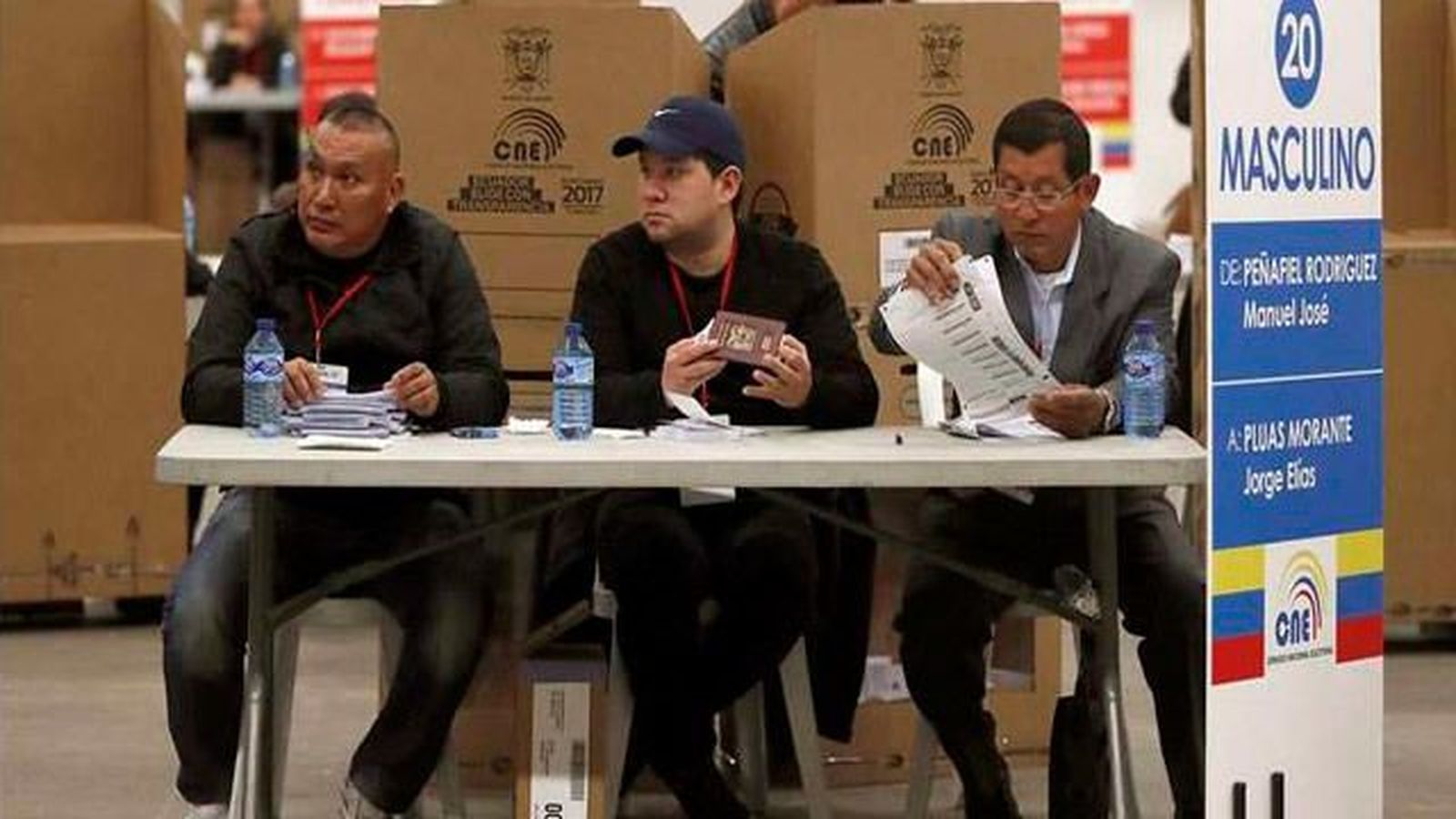 Casi 170.000 ecuatorianos convocados en España a votar en la segunda vuelta