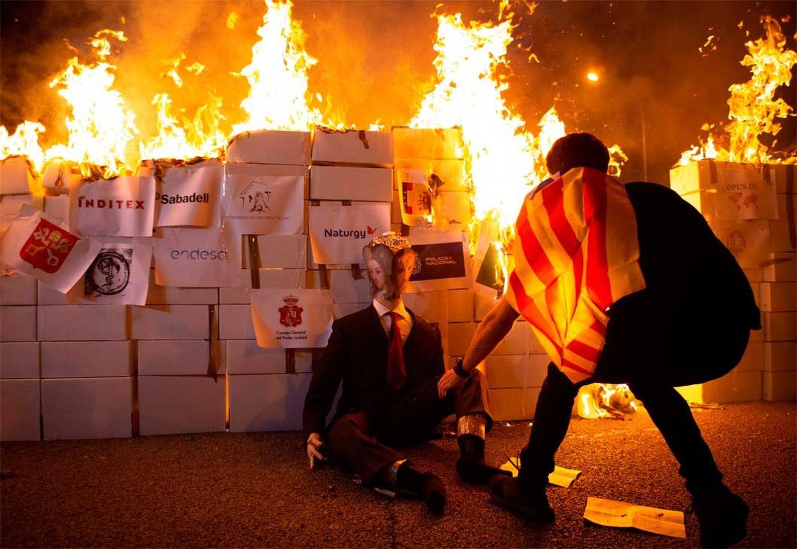 Una Diada deslucida por el Covid-19 con los habituales altercados