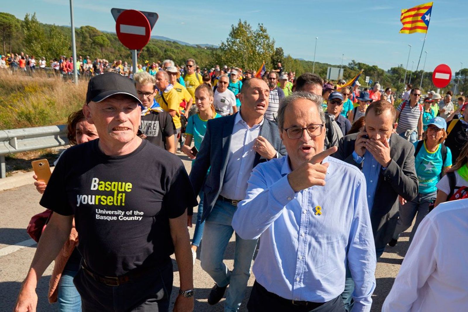 Torra se une a las marchas contra la sentencia y evita condenar la violencia
