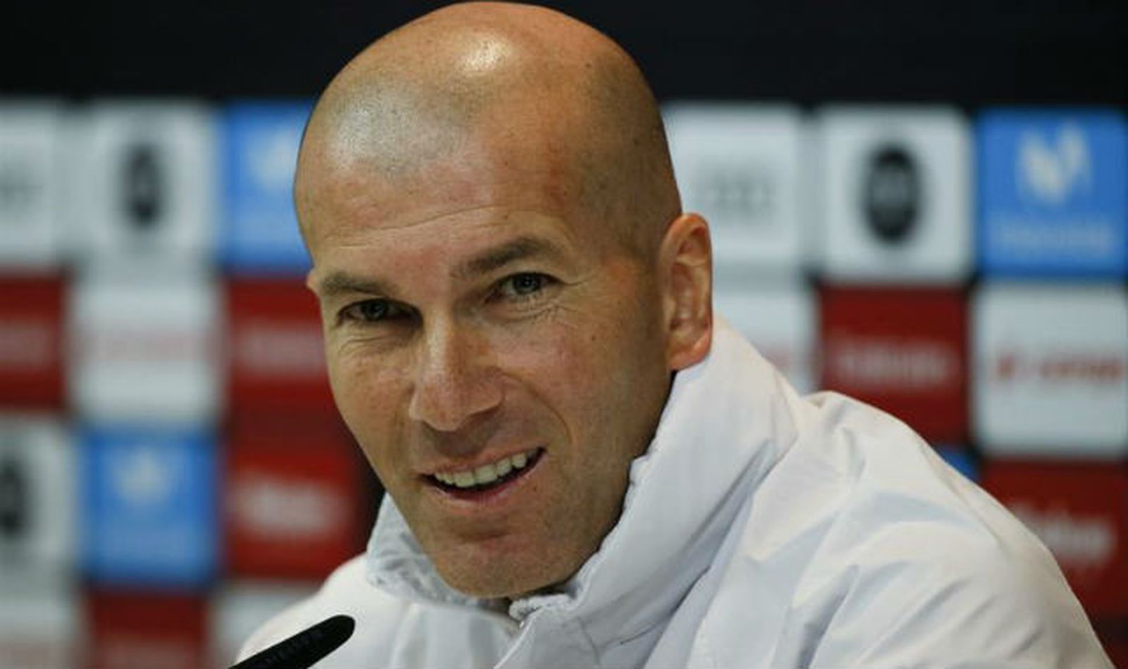 zidane0303_1.jpg