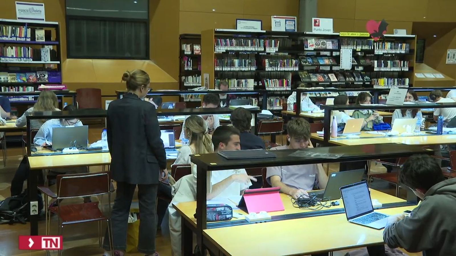Bibliotecas con horario nocturno