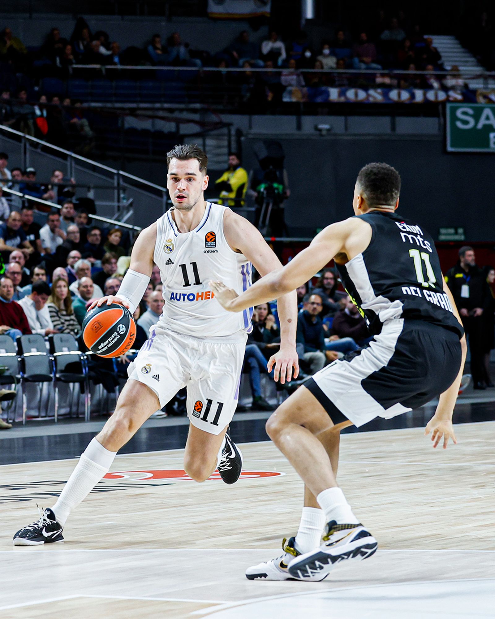 Mario Hezonja ante el Partizán