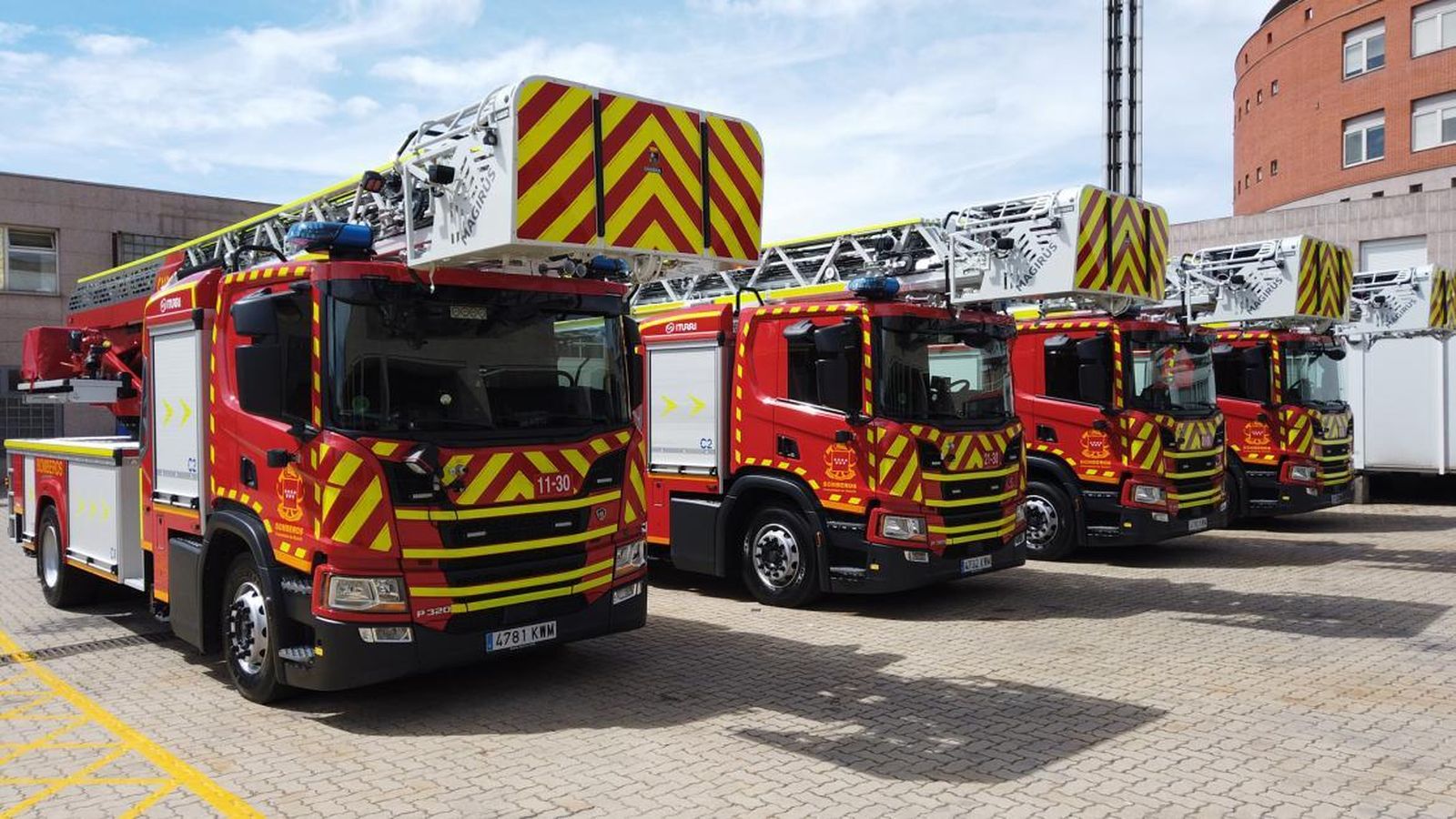 Convocadas oposiciones para 142 bomberos en Madrid