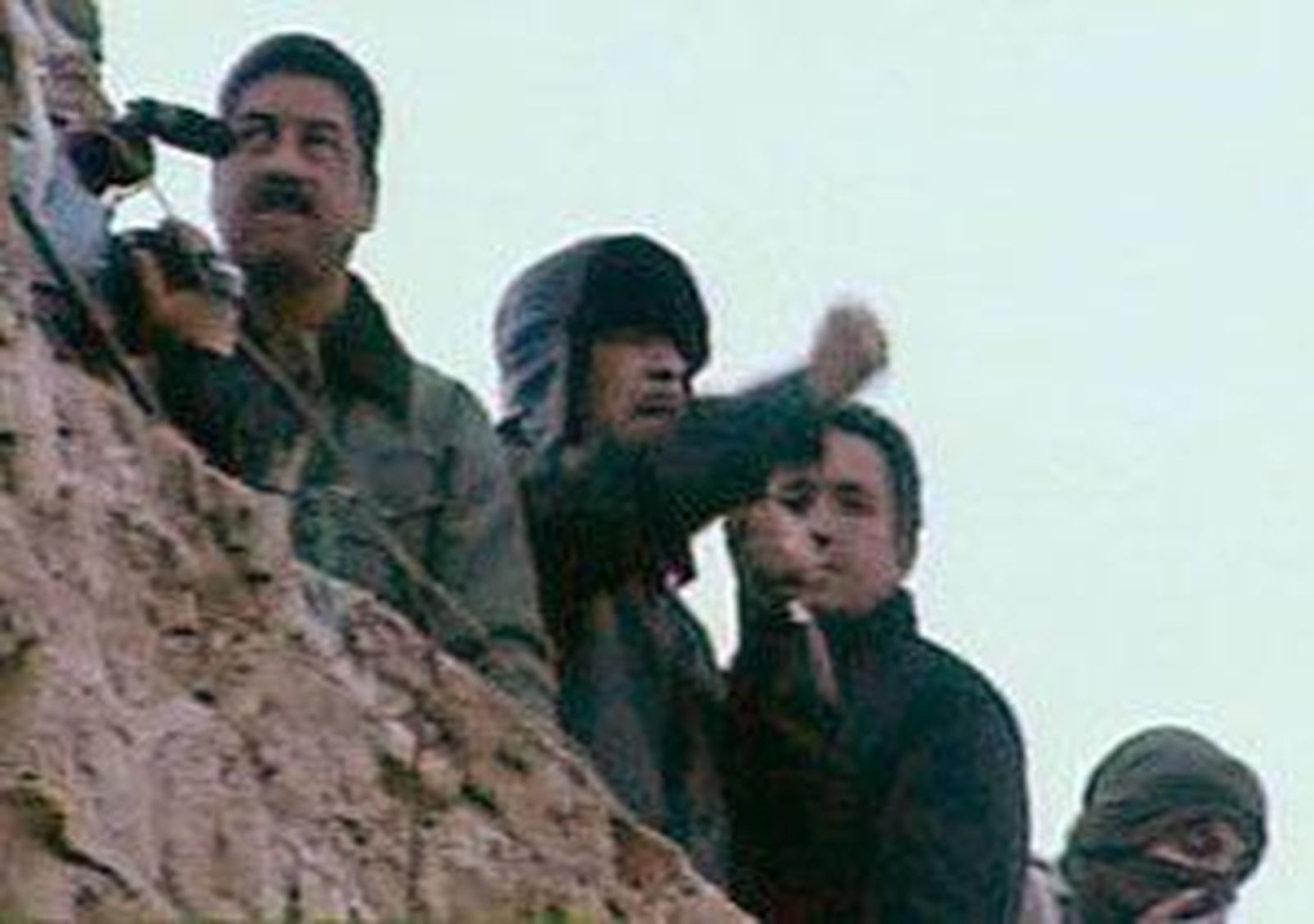 Gadafi convoca a aplastar cualquier intento de derrocarle