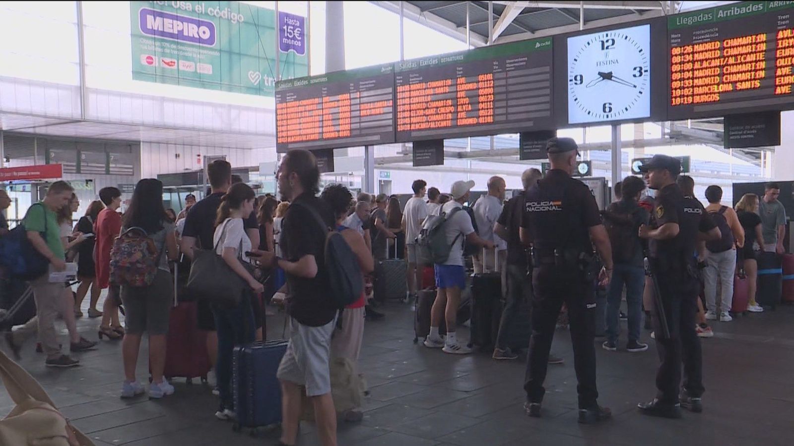 Comienza la operación salida, también en las estaciones de tren