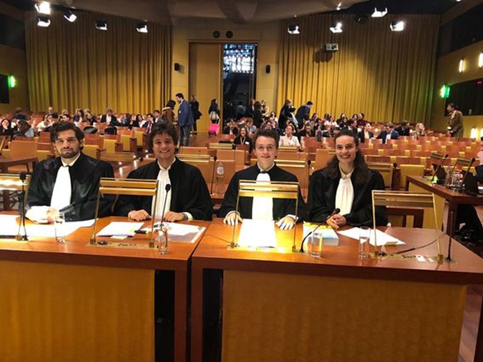 Estudiantes de la Autónoma en la final del concurso de Derecho