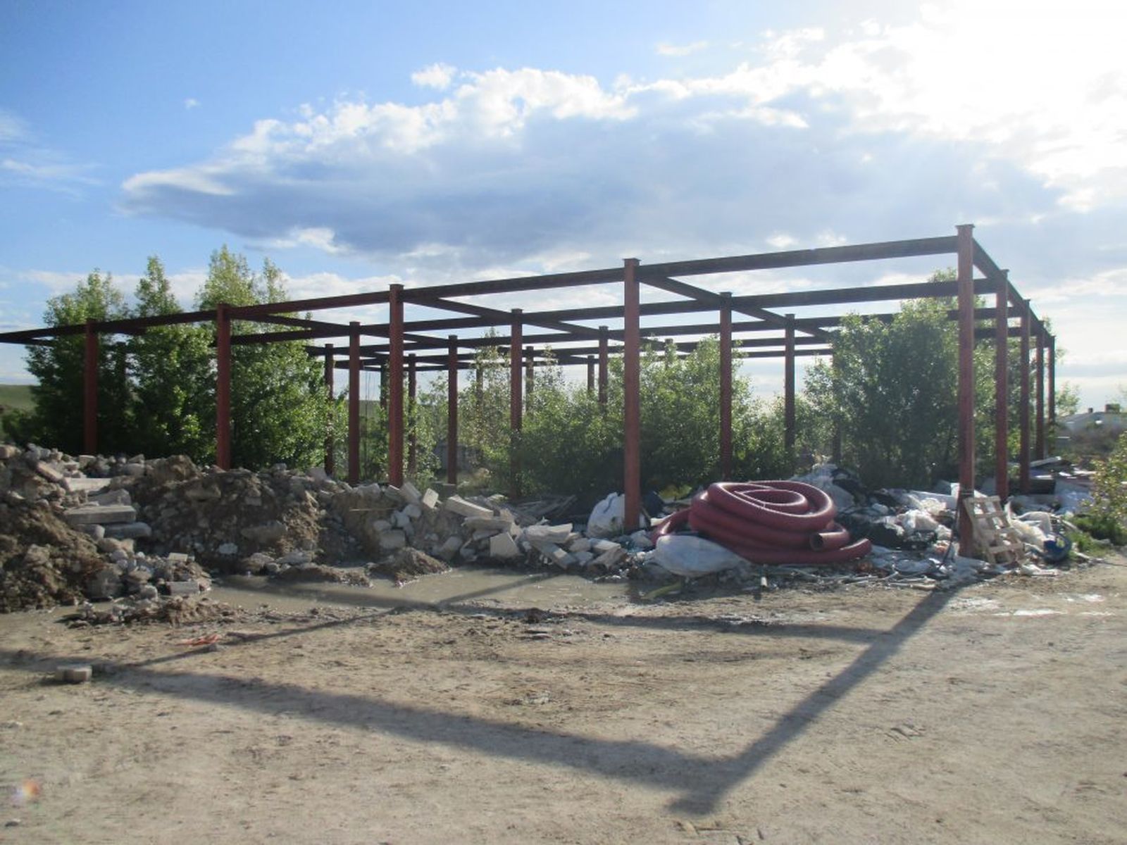 vertedero ilegal de escombros en Tres Cantos