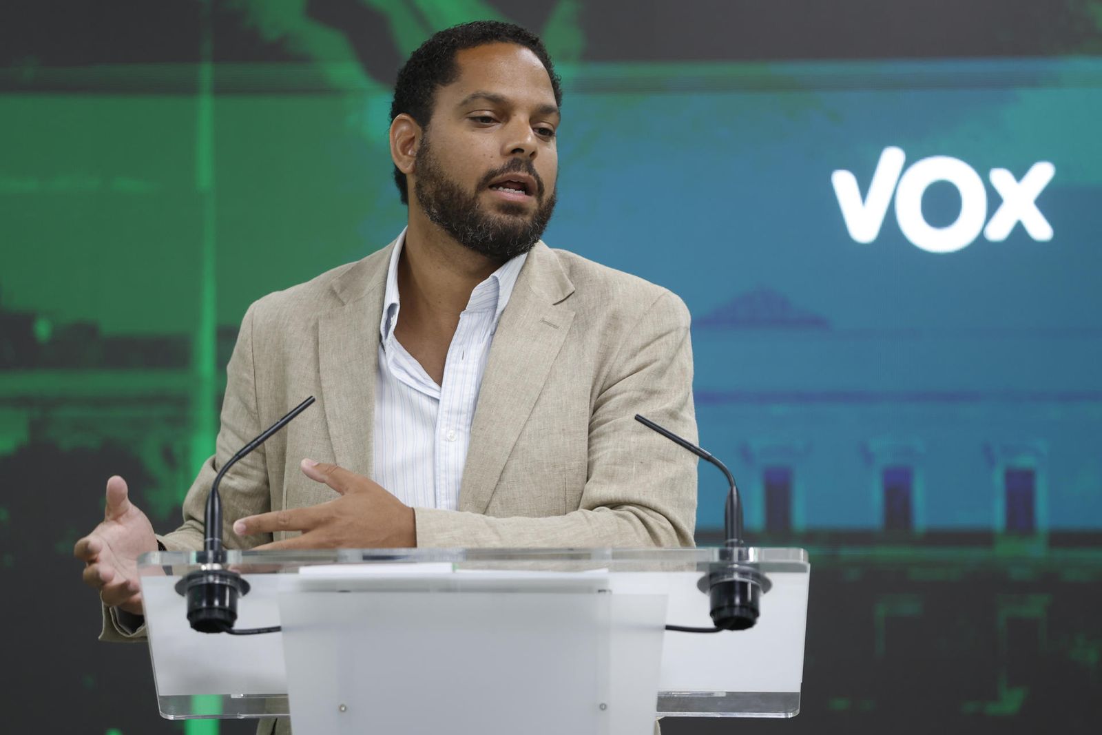 Vox asegura que la llamada al voto útil del PP “ha truncado la alternativa”