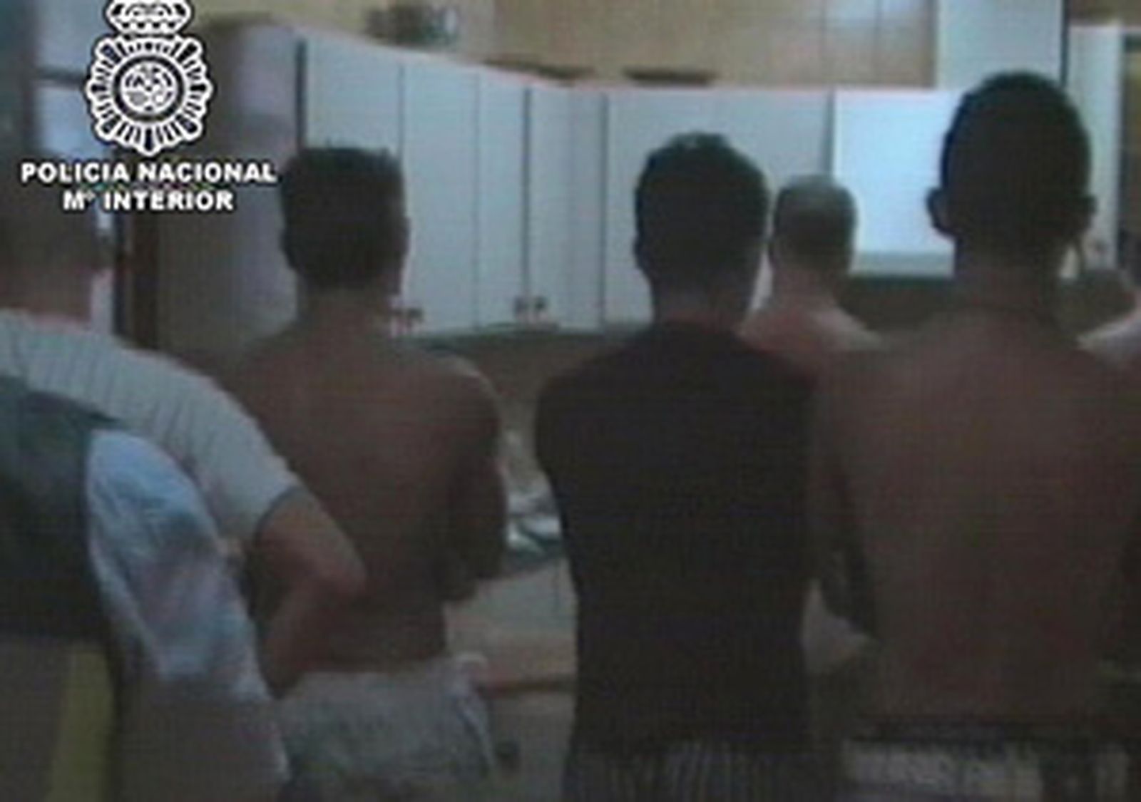 Tres detenidos por explotar sexualmente a hombres captados en redes sociales