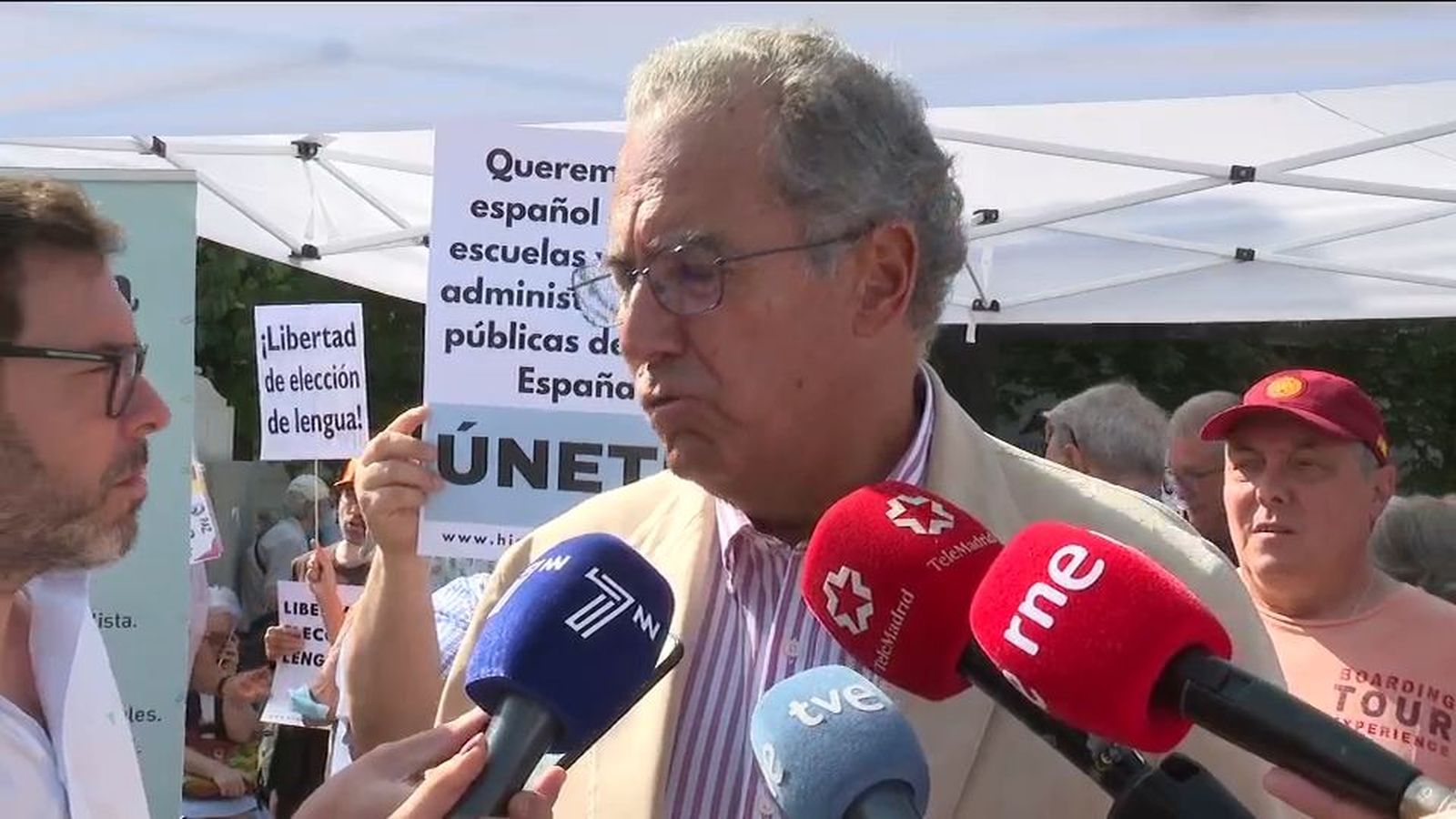 Concentración en Madrid para reclamar que el castellano sea lengua vehicular en toda España