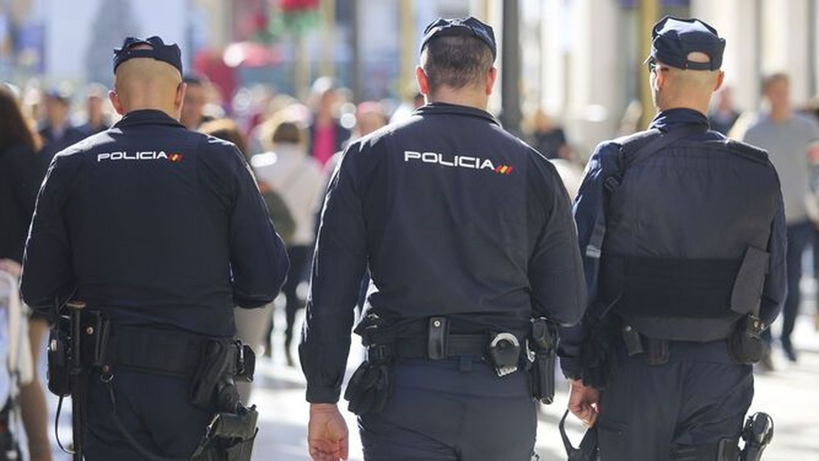 Varios agentes de la Policía Nacional