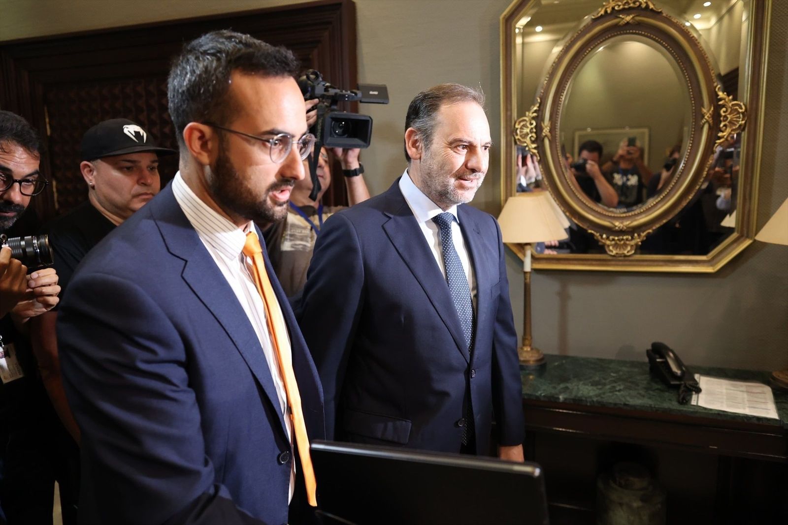 Ábalos niega que mediara con alguien del Gobierno canario para adquirir material sanitario