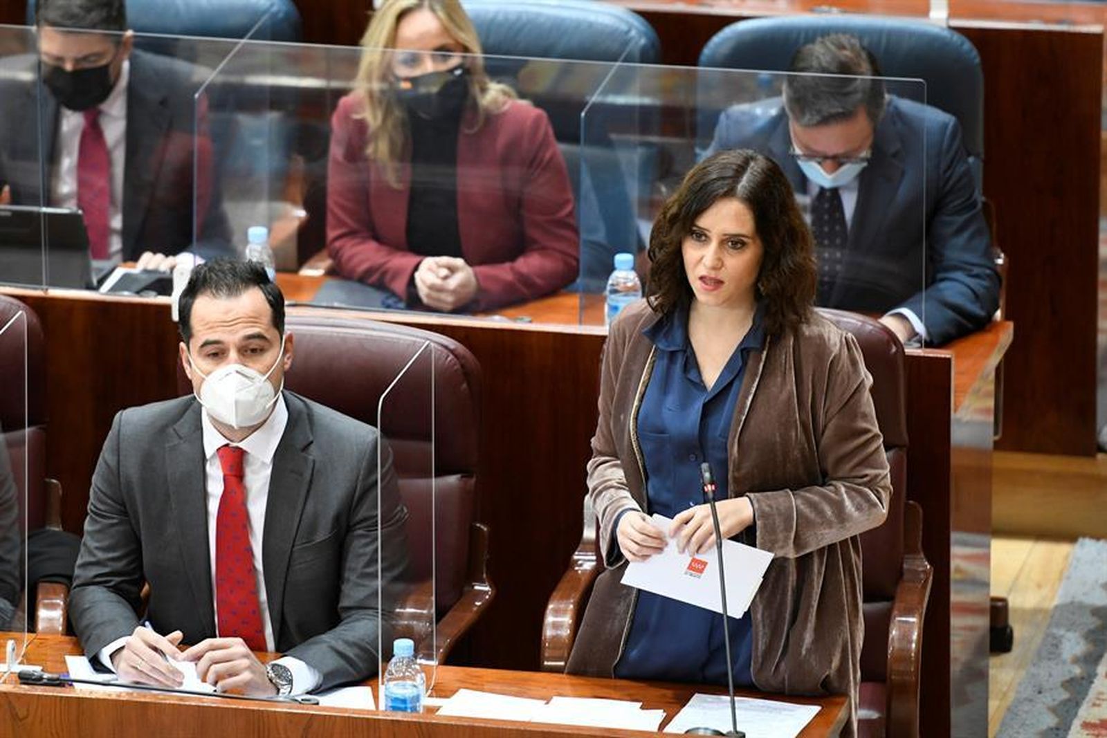 Isabel Díaz Ayuso en el Pleno de la Asamblea de Madrid
