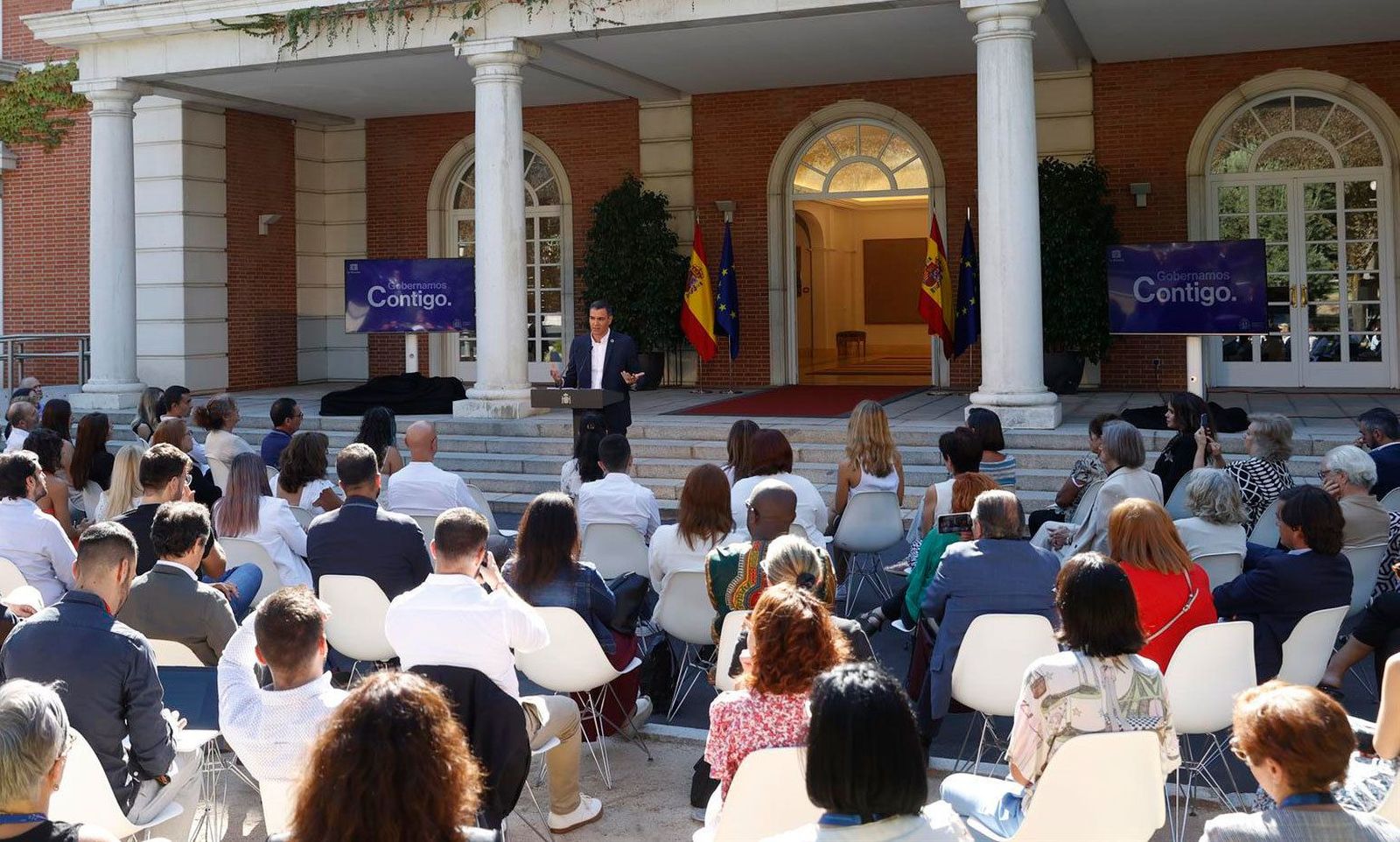 Pedro Sánchez abre el curso político con un acto en Moncloa perfectamente guionizado