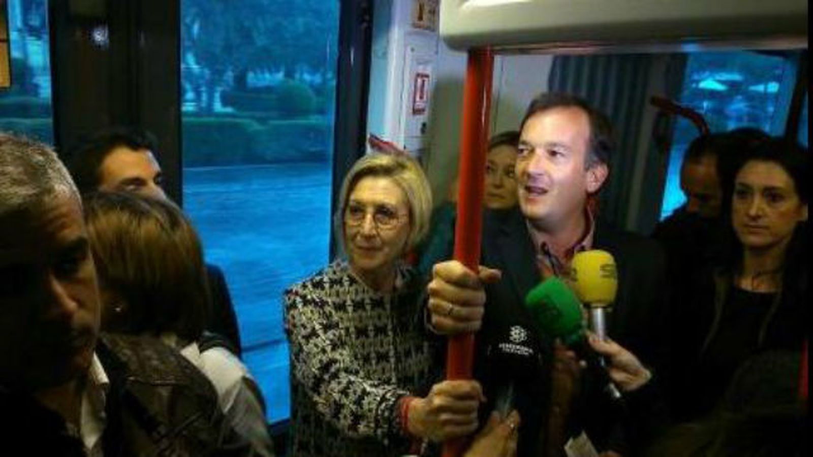 Rosa Díez con el candidato de UPyD a la Junta de Andalucía