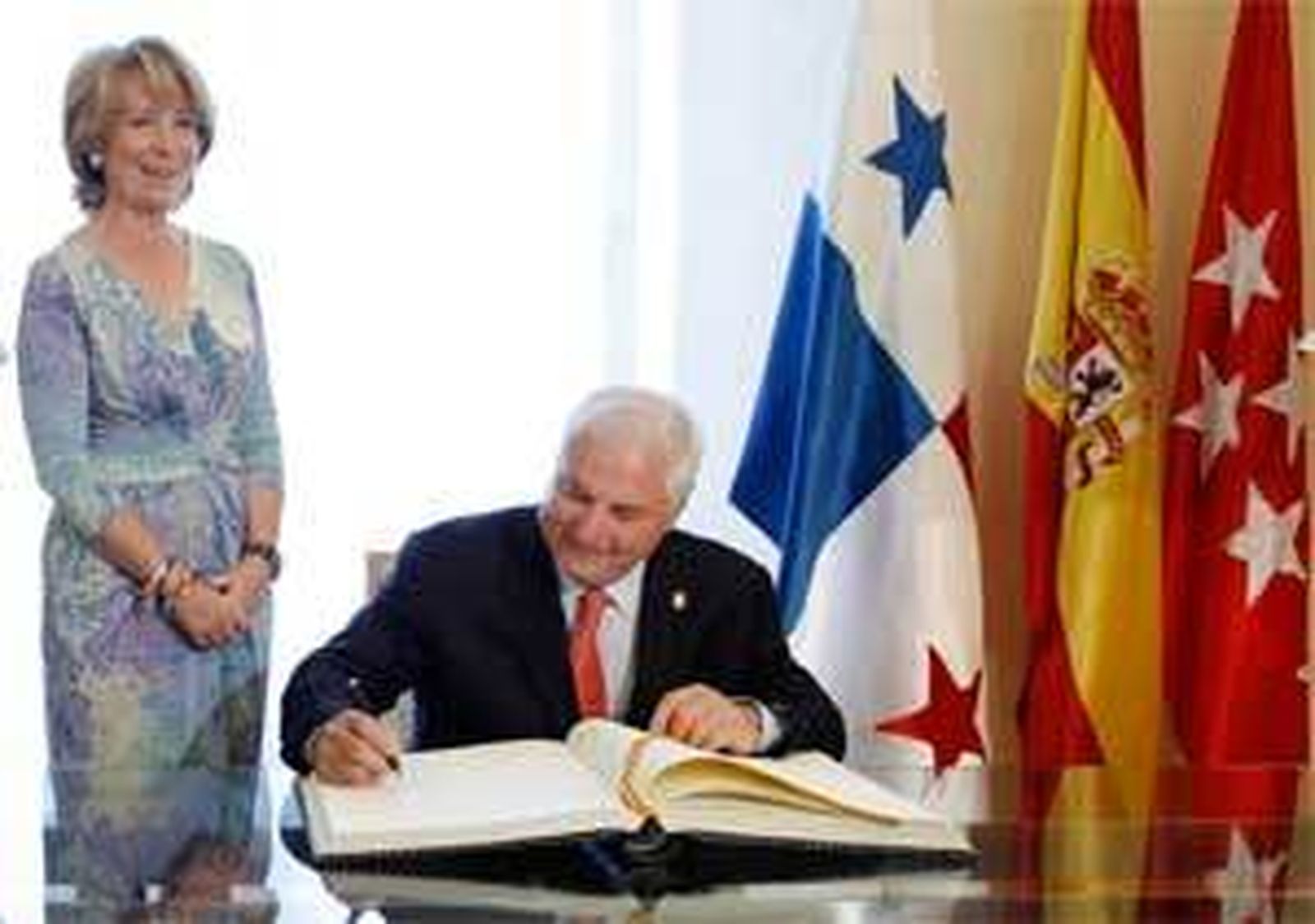 Aguirre recibe al presidente de Panamá en la sede del Gobierno de Madrid