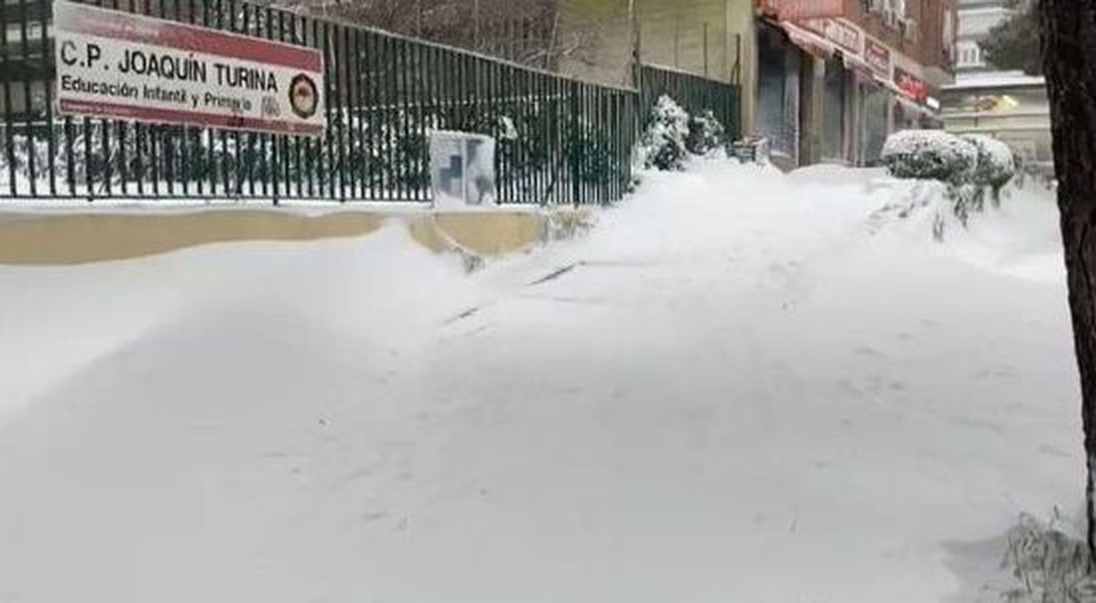 La oposición no ahorra críticas a la gestión de Ayuso durante la nevada en Madrid