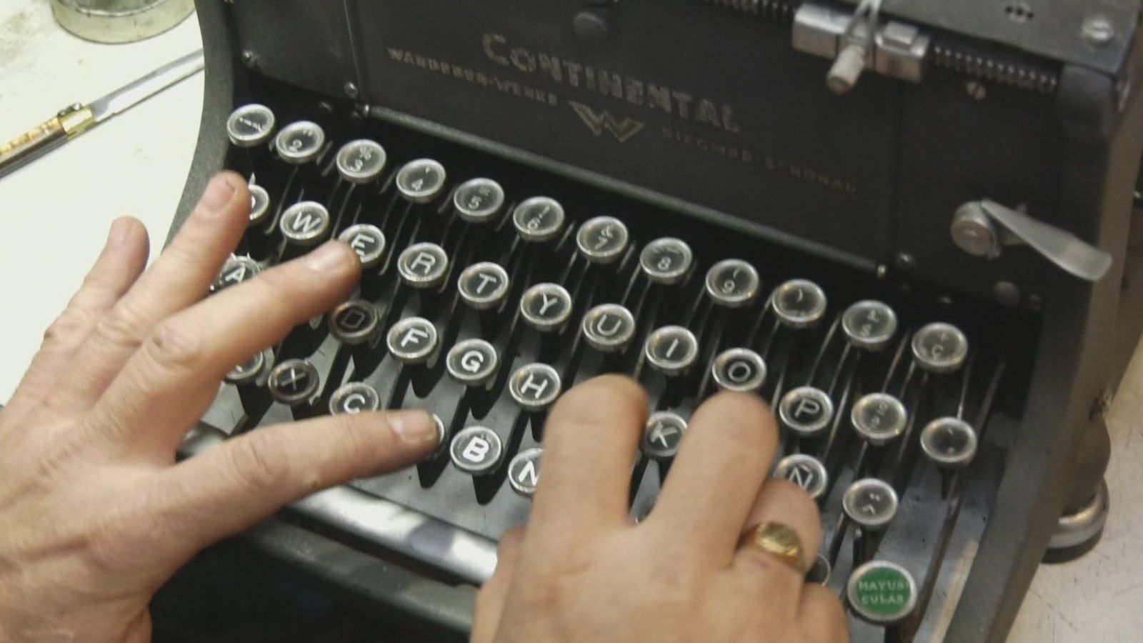 El último taller de máquinas de escribir de Madrid está en Retiro