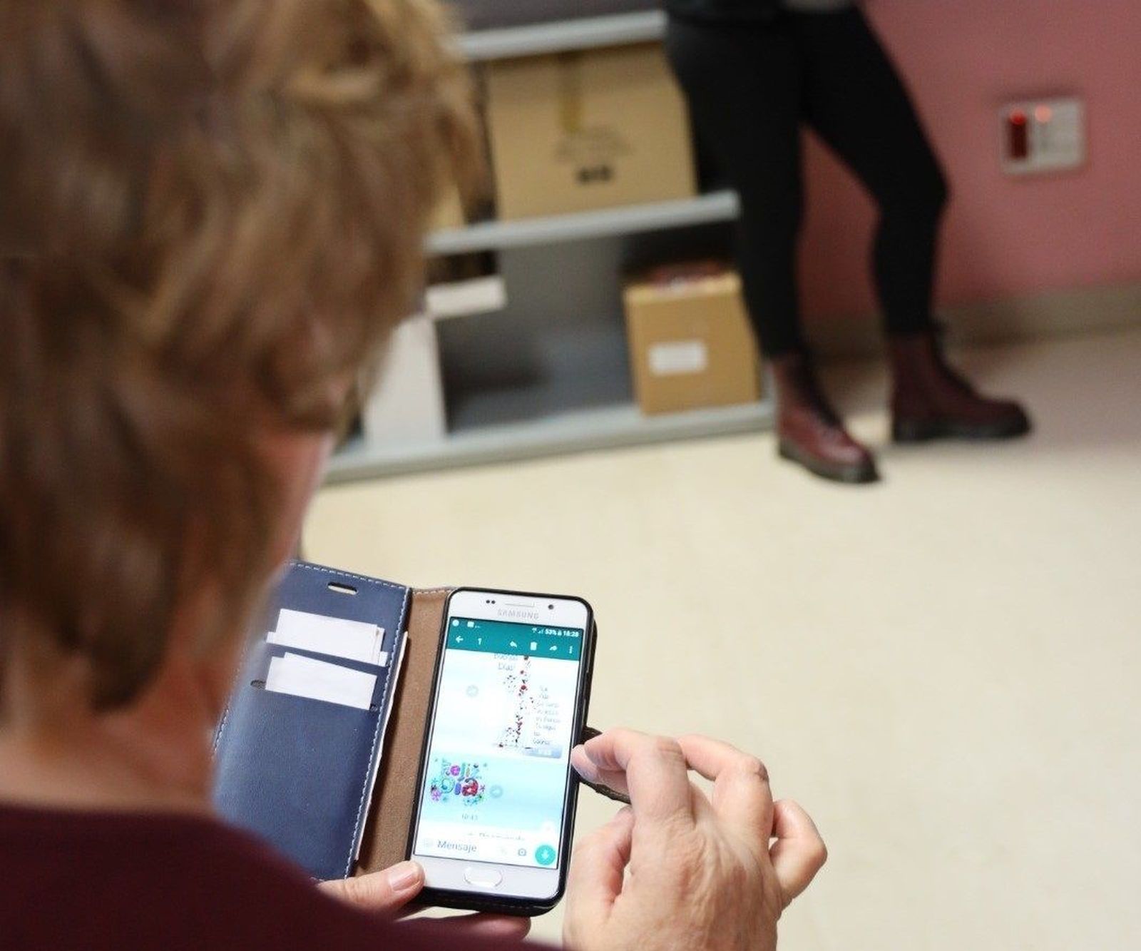 La mitad de los españoles considera que la tecnología combate la soledad no deseada