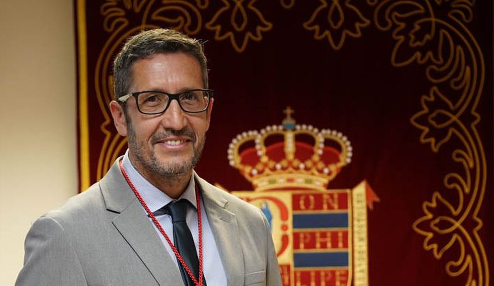 El alcalde de Móstoles cesará como concejal de Cultura al exedil de Vox