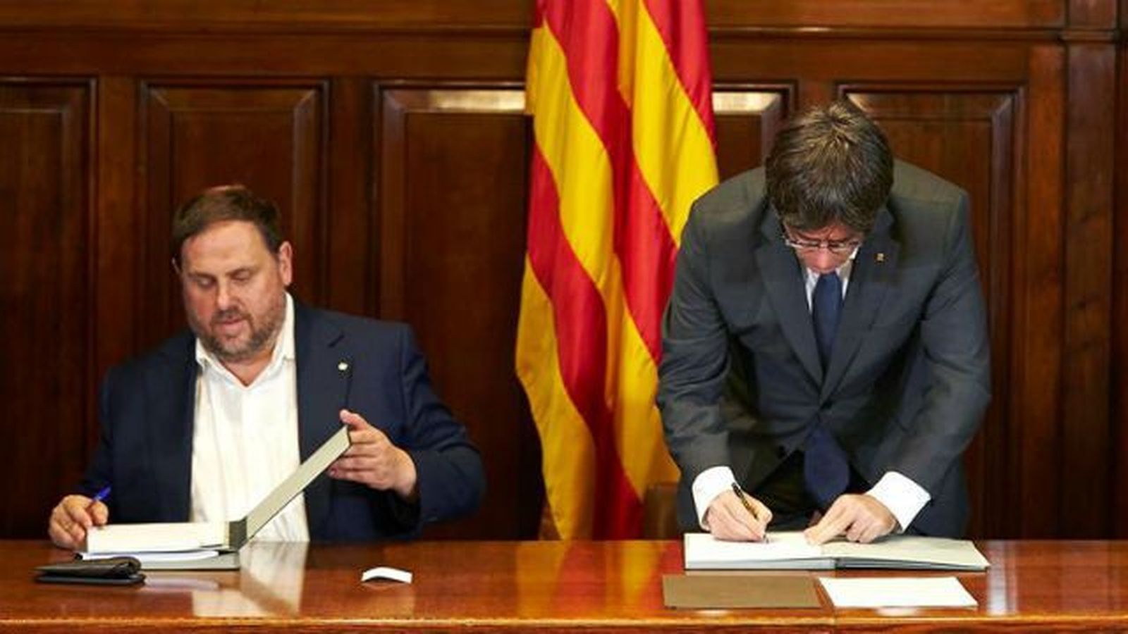 La Fiscalía ordena a Mossos, Guardia Civil y Policía  intervenir las urnas para evitar el referéndum