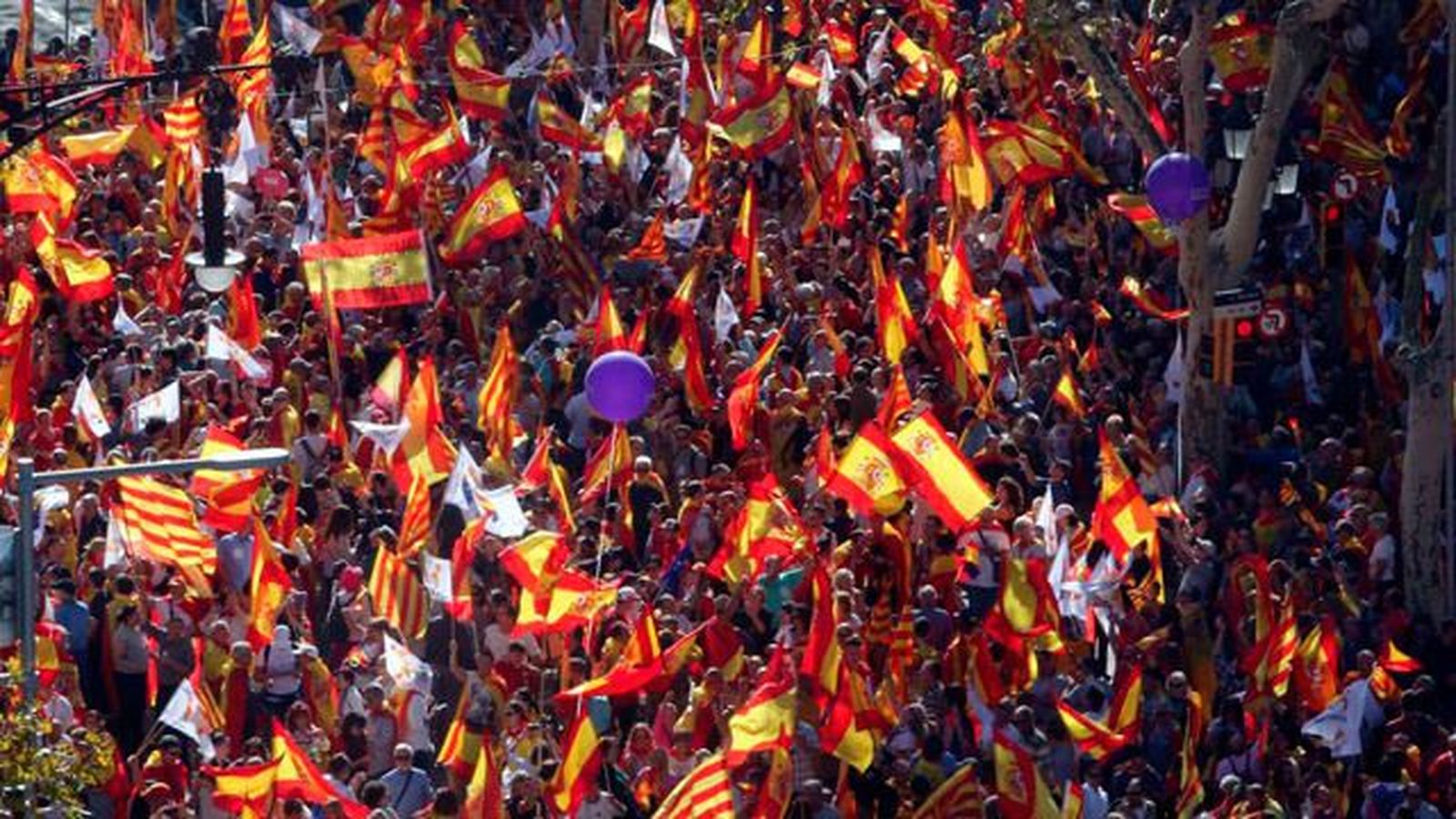 Más de un millón de personas salen a la calle en Barcelona por la convivencia