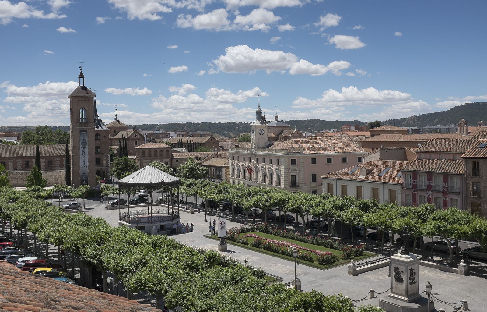 Vista de la Plaza de Cervantes y parte del casco histórico de Alcalá de Henares