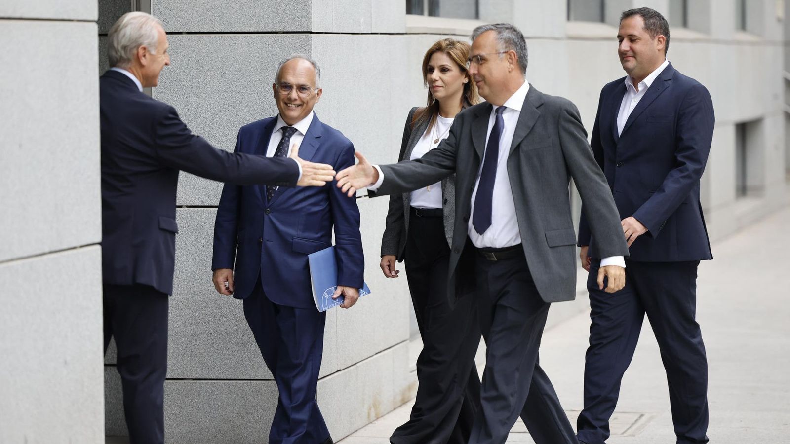 Consejeros de Ceuta hablan de "pasividad" de Marruecos en la llegada masiva de migrantes