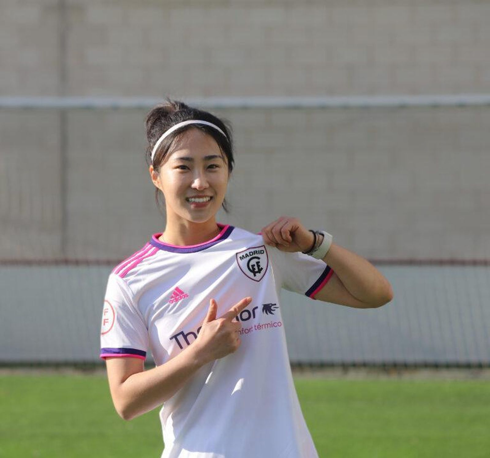 Young-Ju Lee