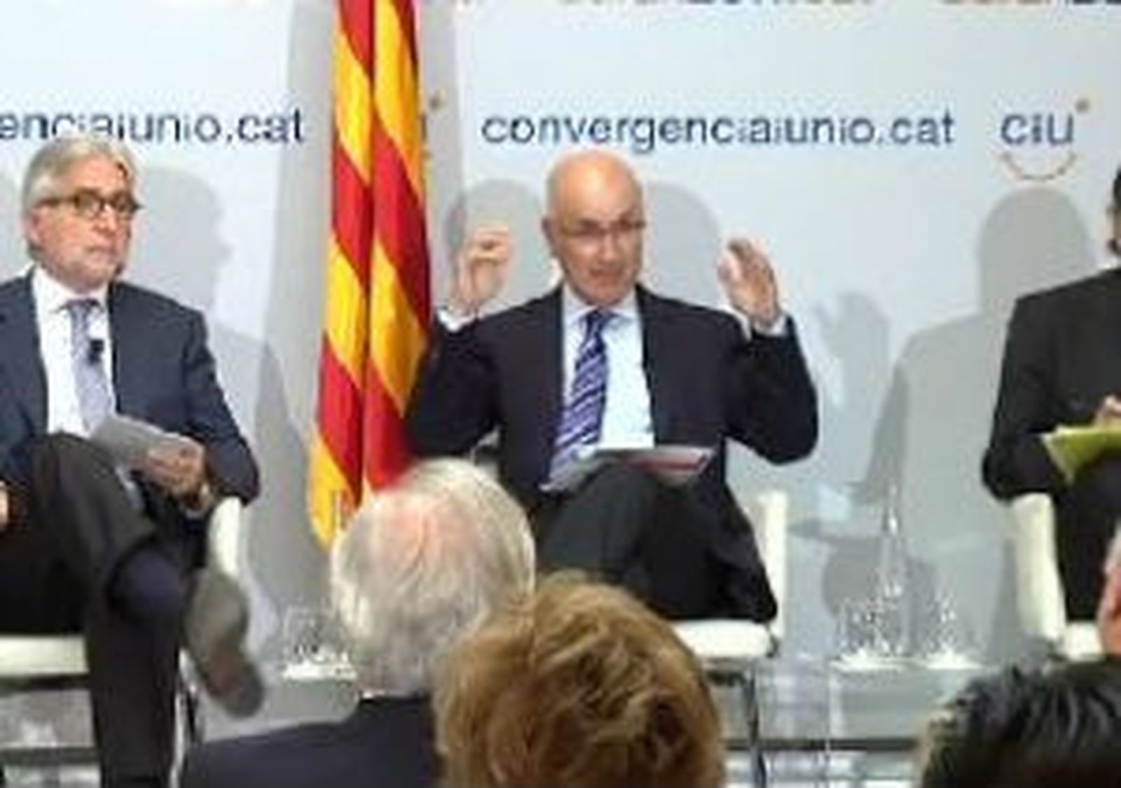 Duran:"En otros sitios de España, reciben un PER para pasar el día en el bar del pueblo"