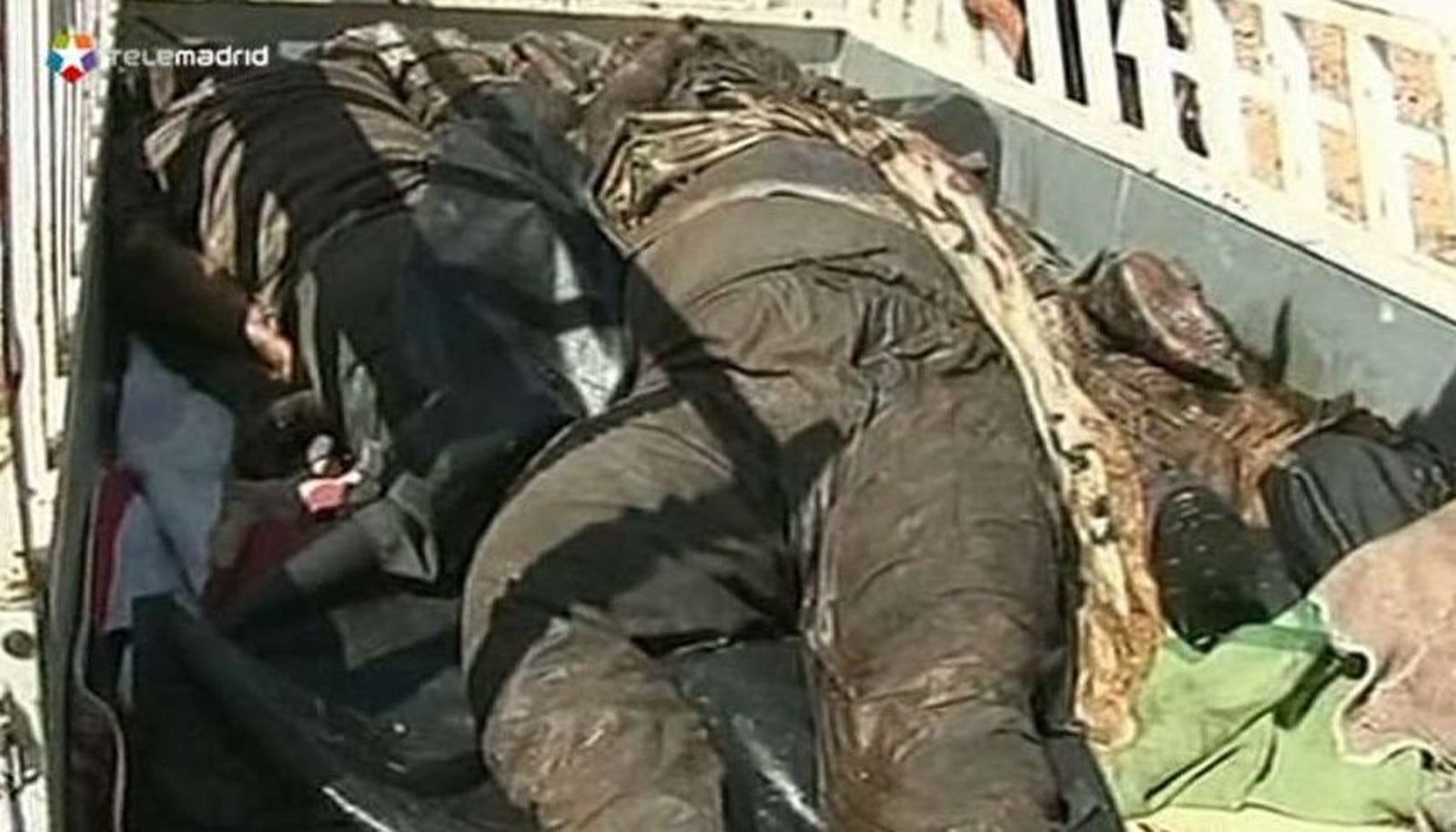 Hallan 30 cadáveres de ejecutados por soldados iraquíes en frontera con Siria